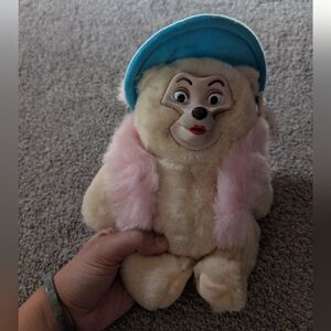 Disney Vintage Country Bear Teddie Barra Beanie